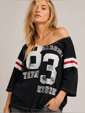Free People We The Free Shirt Womens Small Oversized Raglan Jersey Tee Letterman